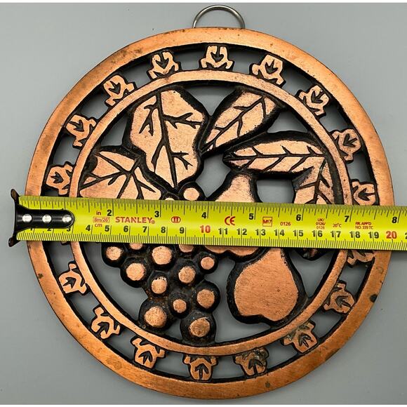 Cast Iron ODI 1999 Brass Trivet Hall Hanging Decoration Fruit & Leaves Pattern - Picture 4 of 5